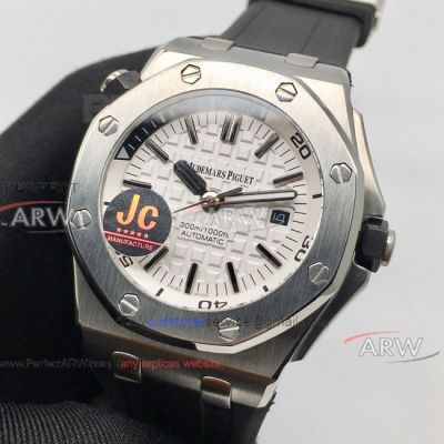 Perfect Replica Audemars Piguet Royal Oak Offshore Diver White Dial Black Rubber Strap Watch